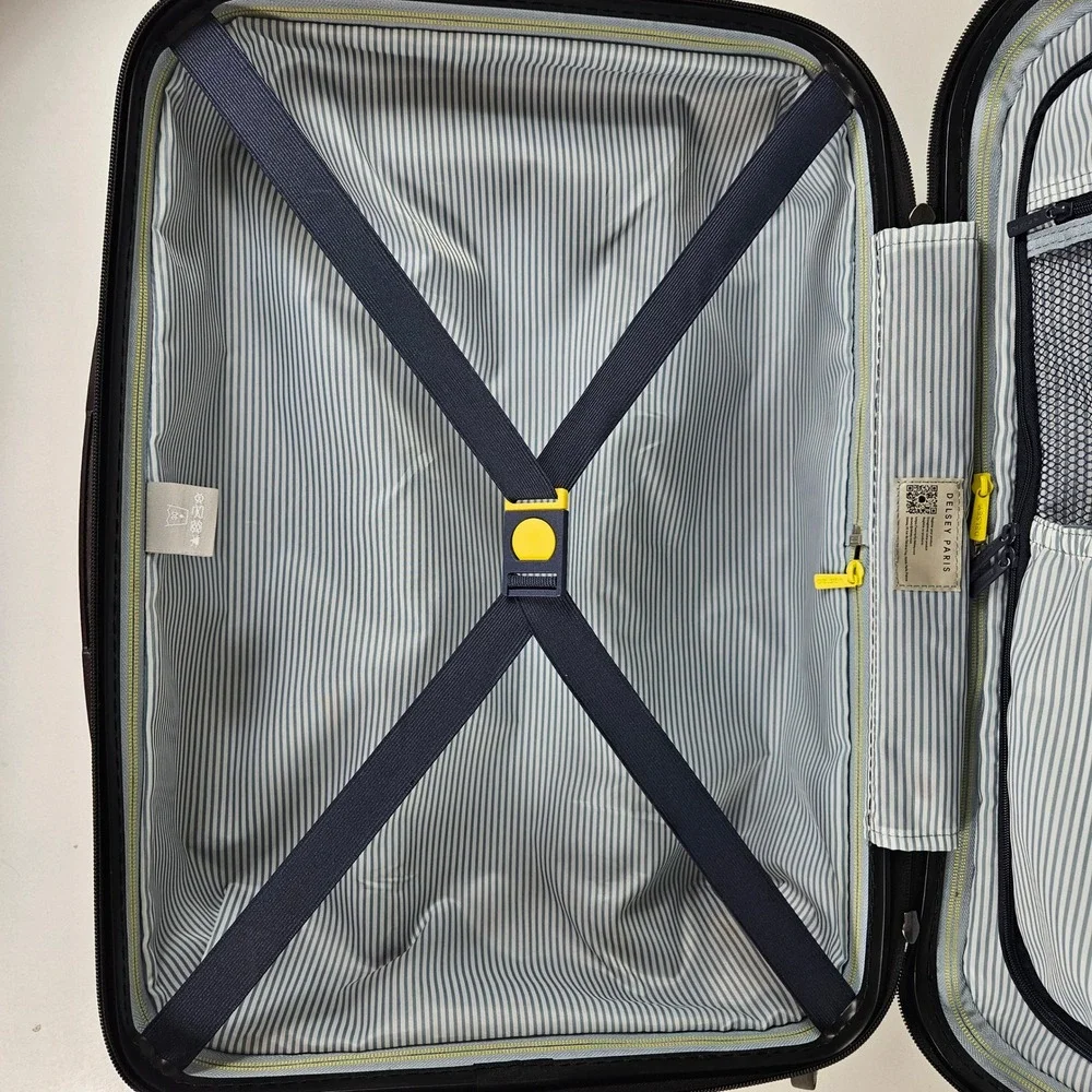 Delsey Paris nwot minor